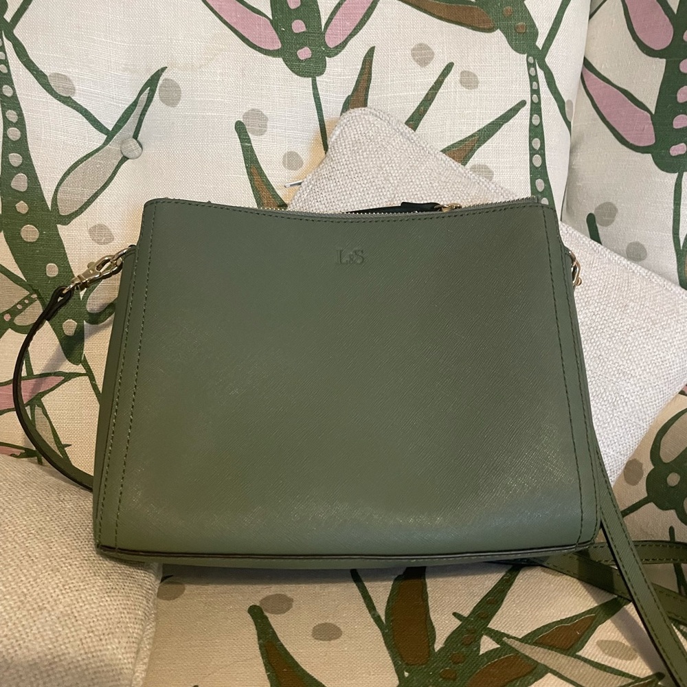Lo & Sons Pearl Crossbody bag